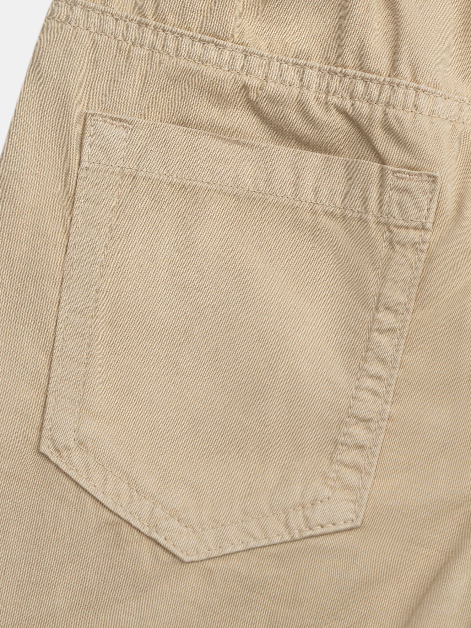 Bermuda beige à poches devant et dos pour garçon - Image 3