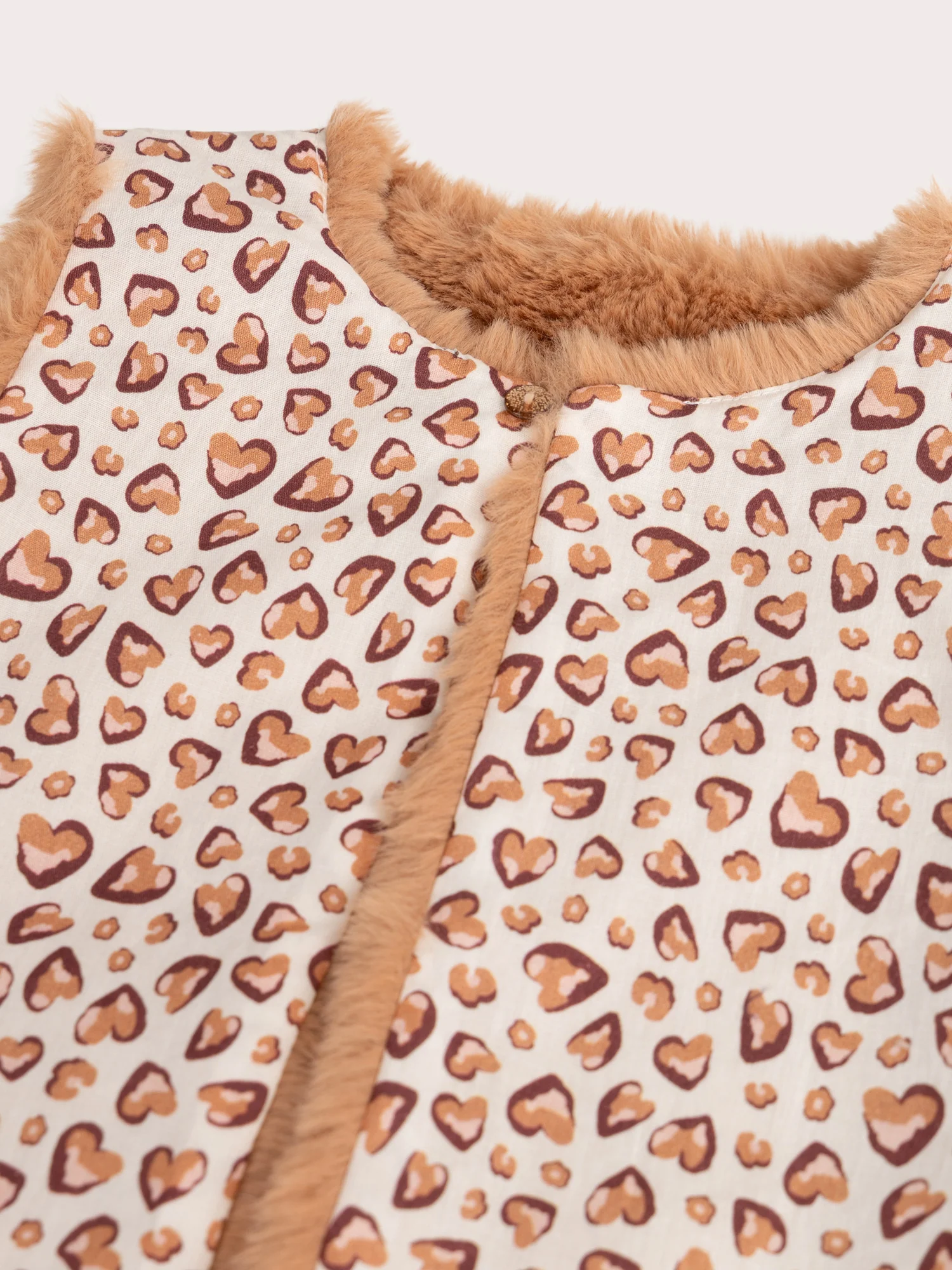 Cardigan réversible en fourrure marron pour fille - Image 4