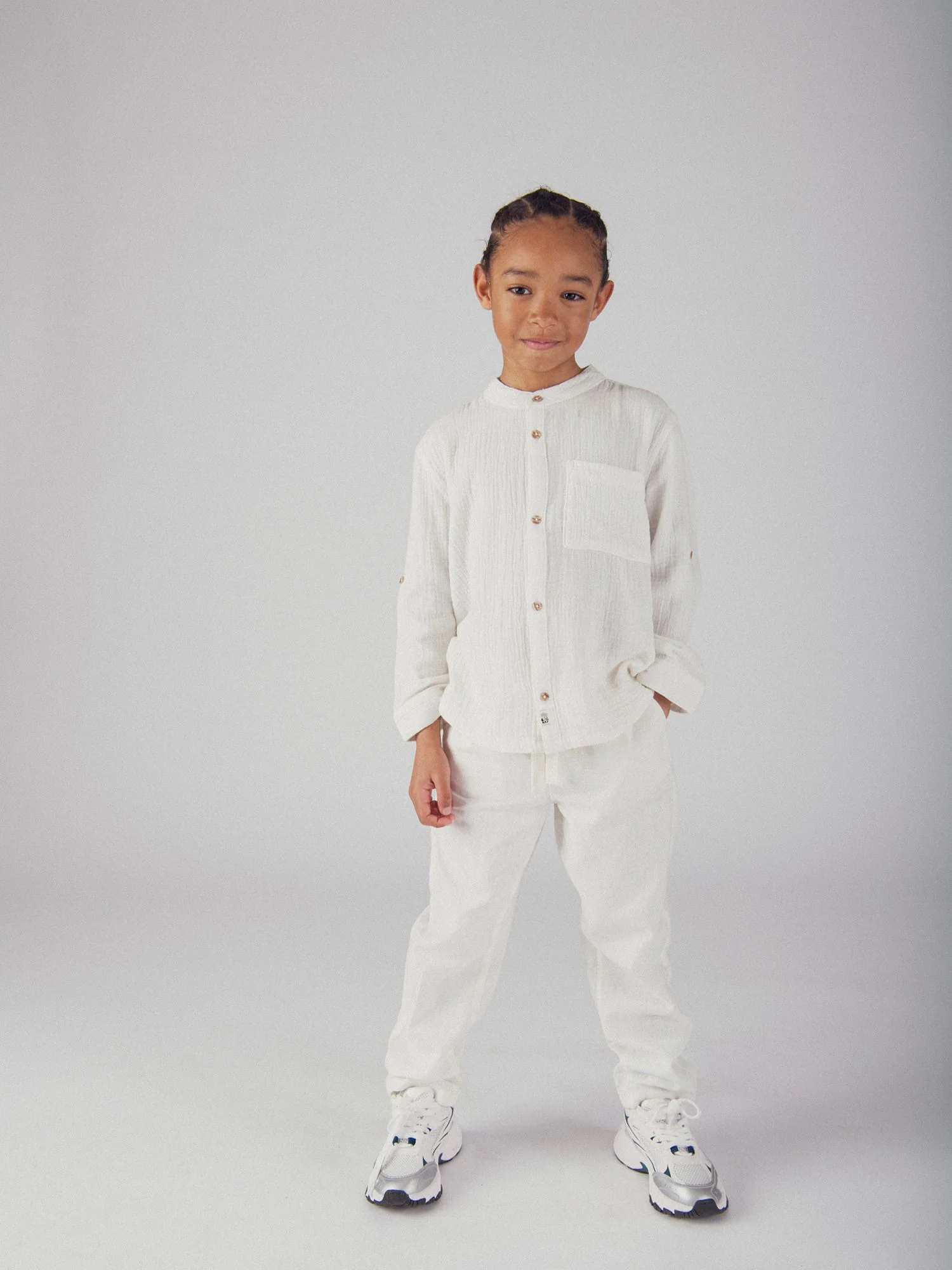 Chemise écru à poches pour garçon - Image 2