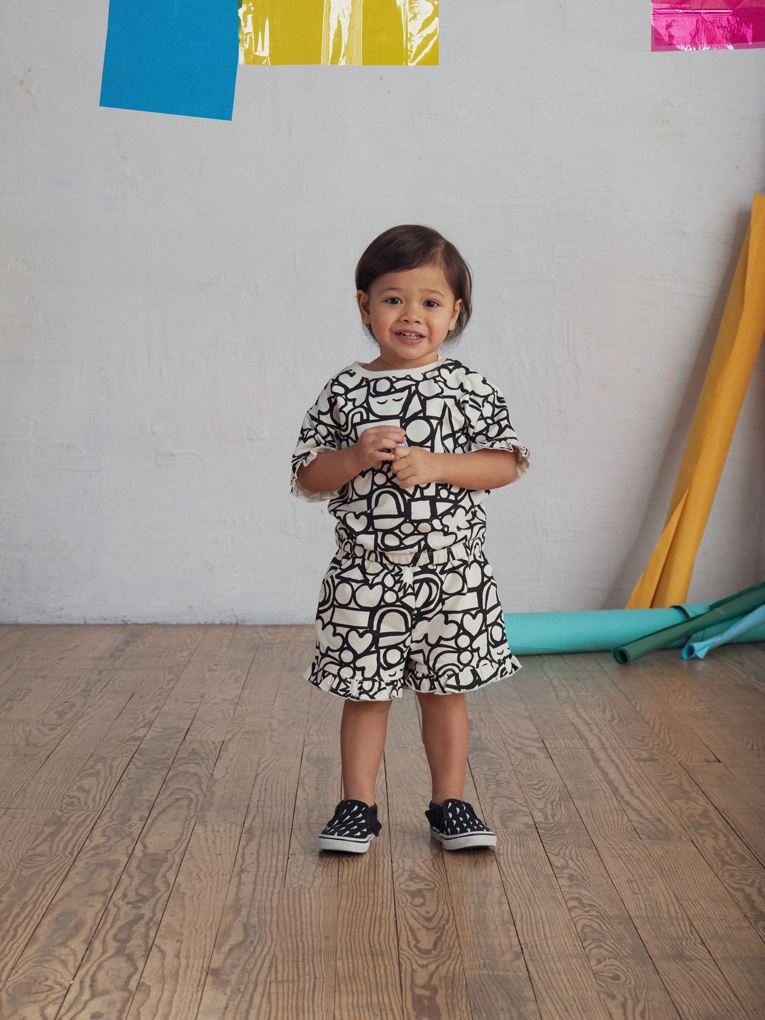 Ensemble t-shirt et short avec imprimé intégral "GRAPHIC" pour bébé fille - Image 2