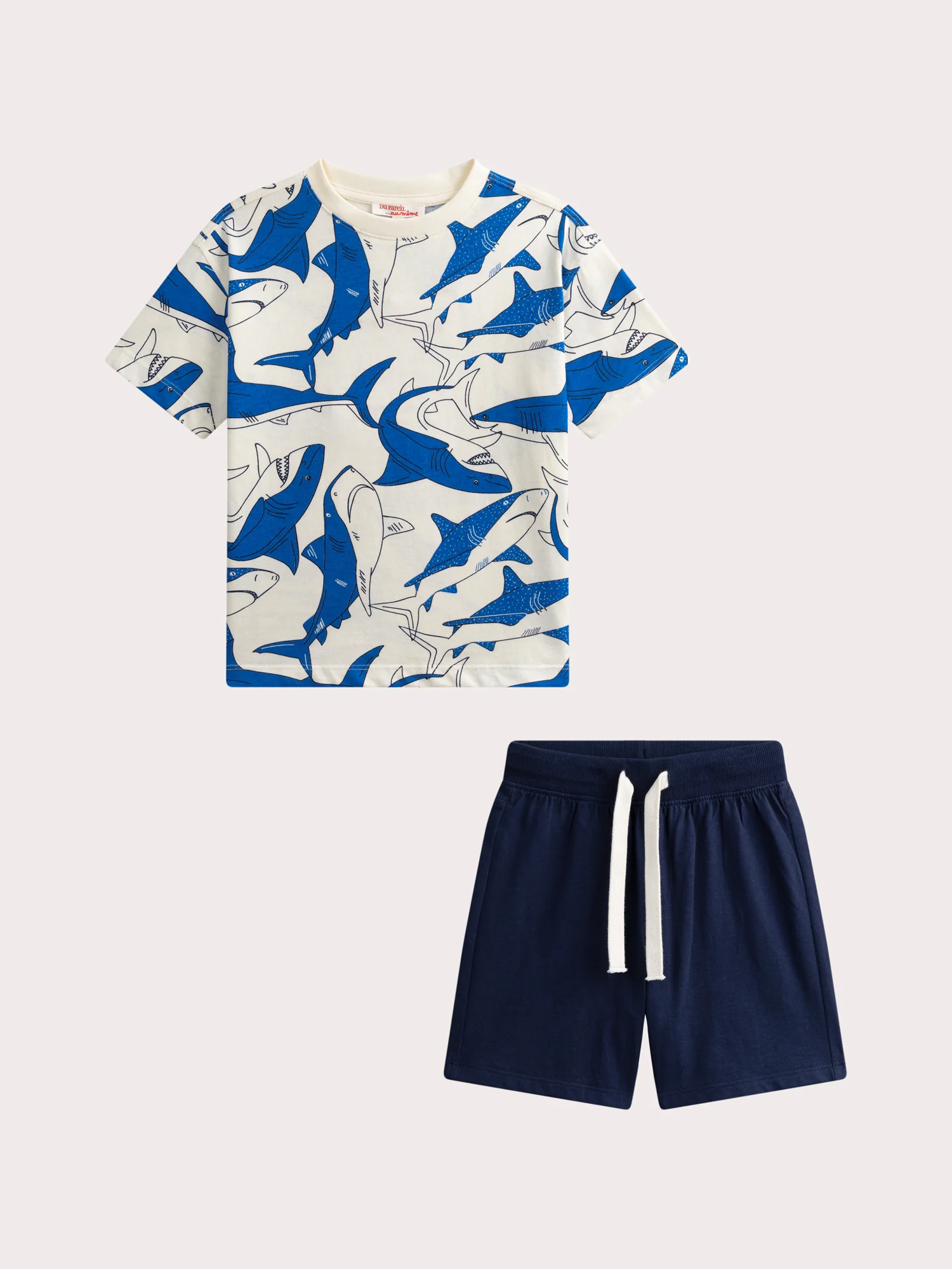 Ensemble t-shirt imprimé requins et short bleu marine