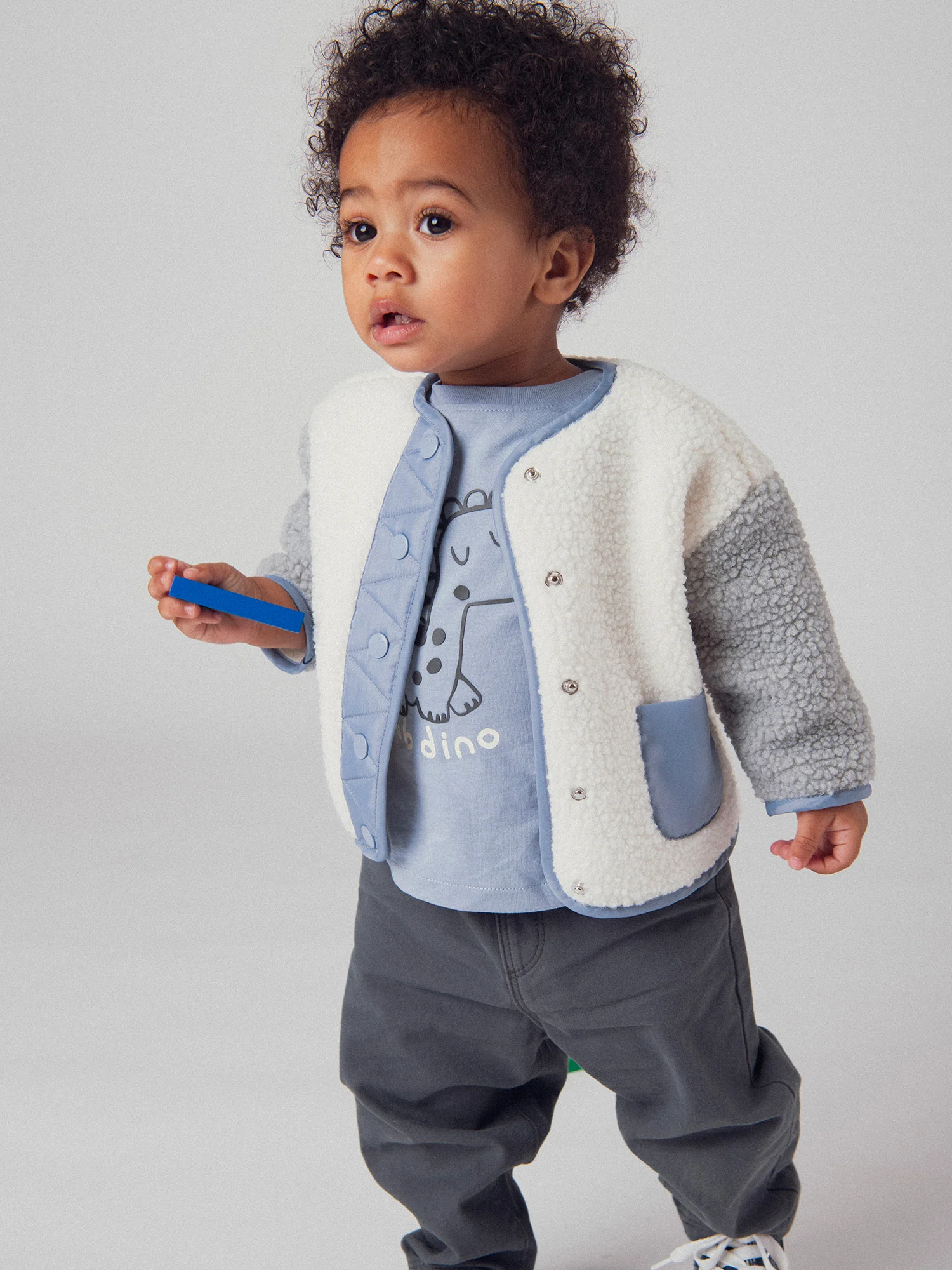 Cardigan moelleux bicolore "Dinosaure" pour bébé garçon - Image 3