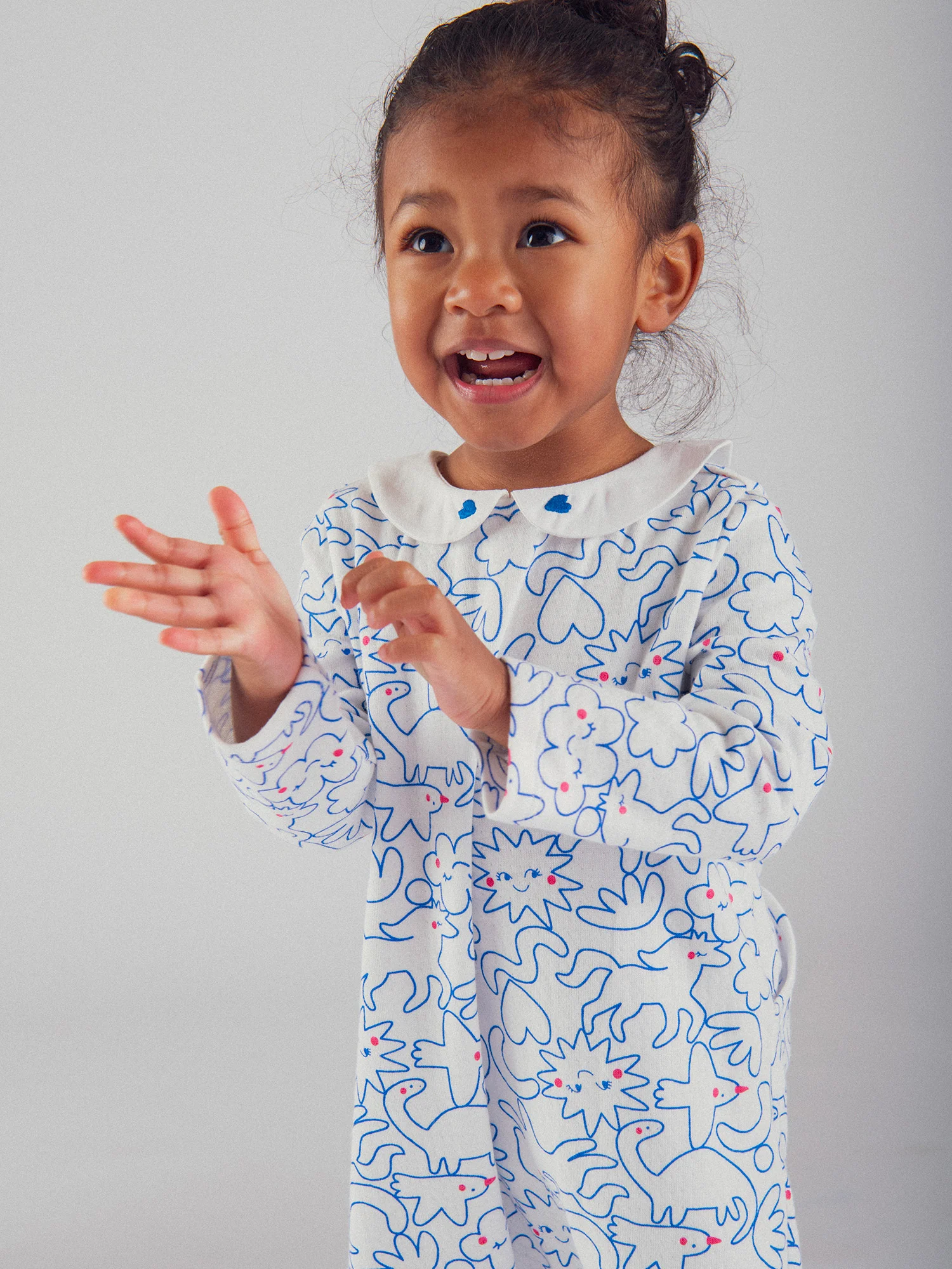 Grenouillère écrue col Claudine avec imprimé intégral "Dream" bleu pour bébé fille - Image 5
