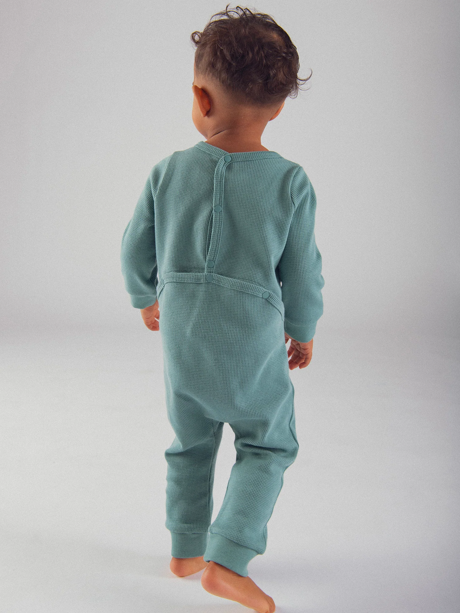 Grenouillère vert "Good Vibes" en maille gaufrée pour bébé garçon - Image 7