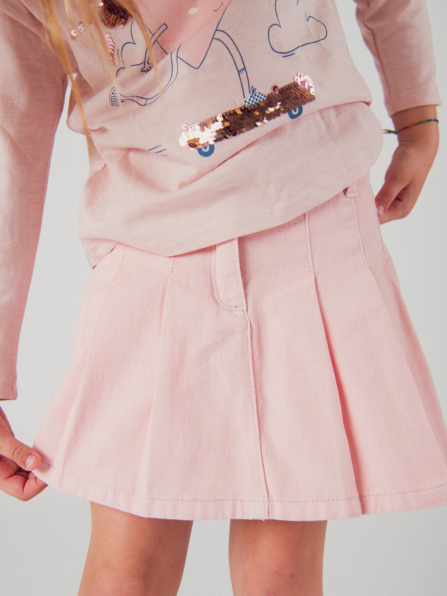 Jupe short rose à poches pour fille - Image 4