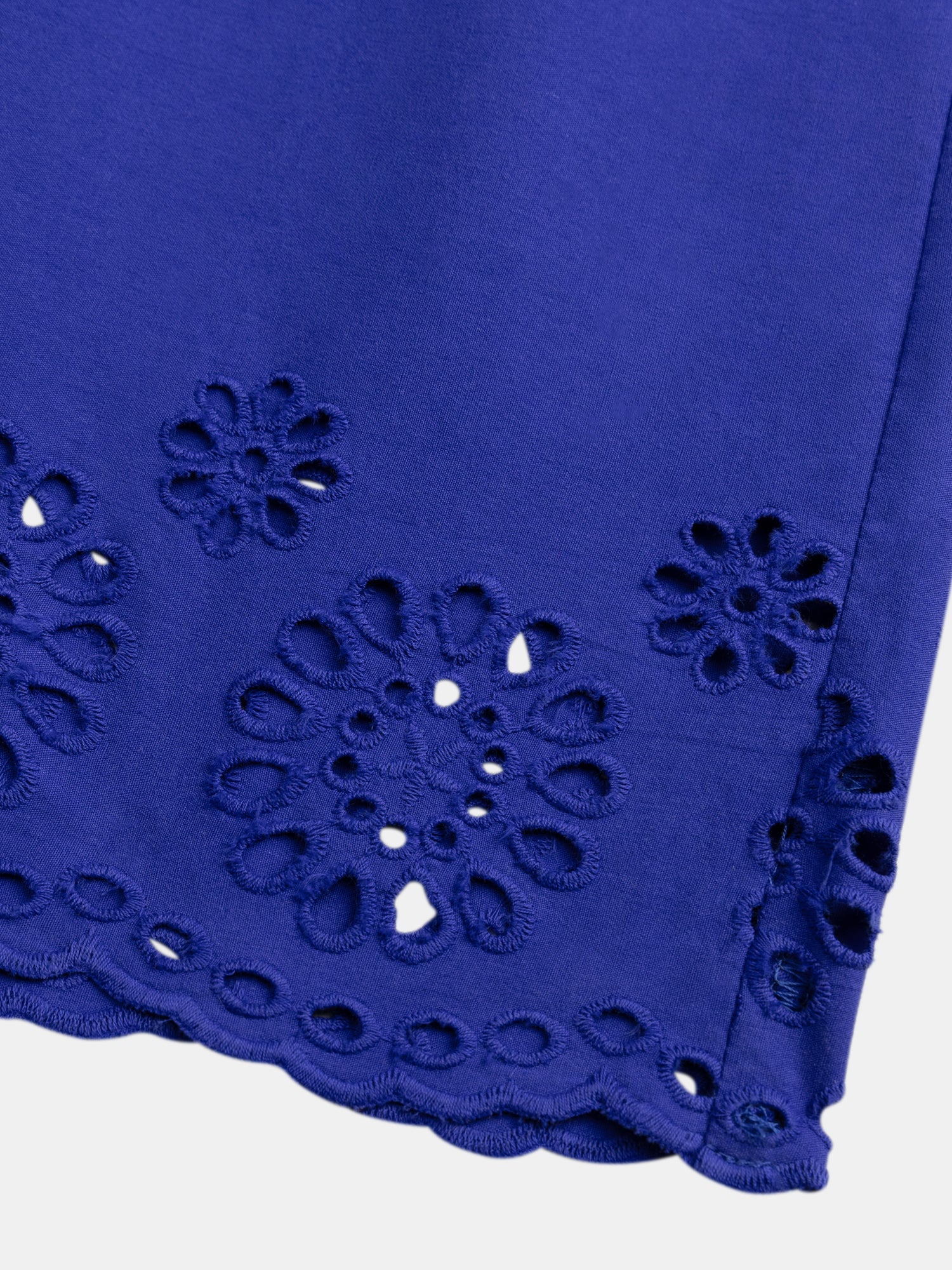 Pantalon bleu à broderie anglaise pour fille - Image 6