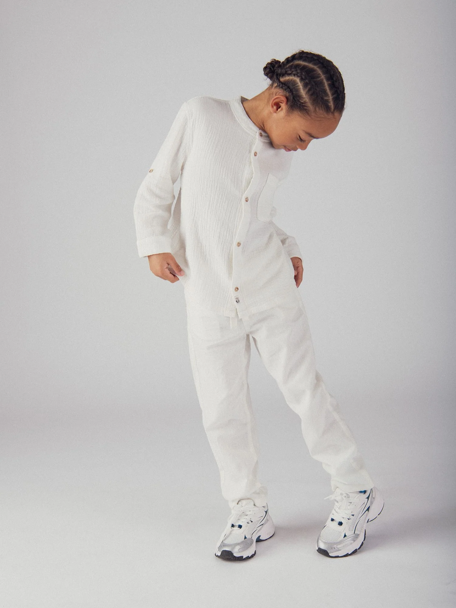 Pantalon écru à poches pour garçon - Image 3