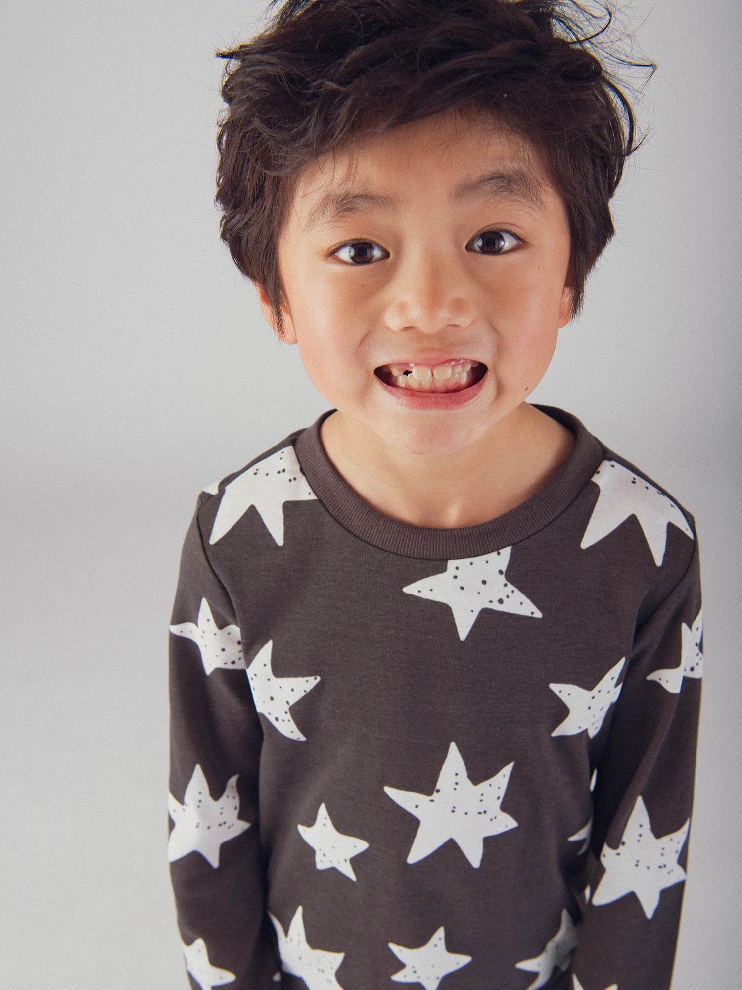 Pyjama phosphorescent avec imprimé intégral étoilé pour enfant garçon - Image 5