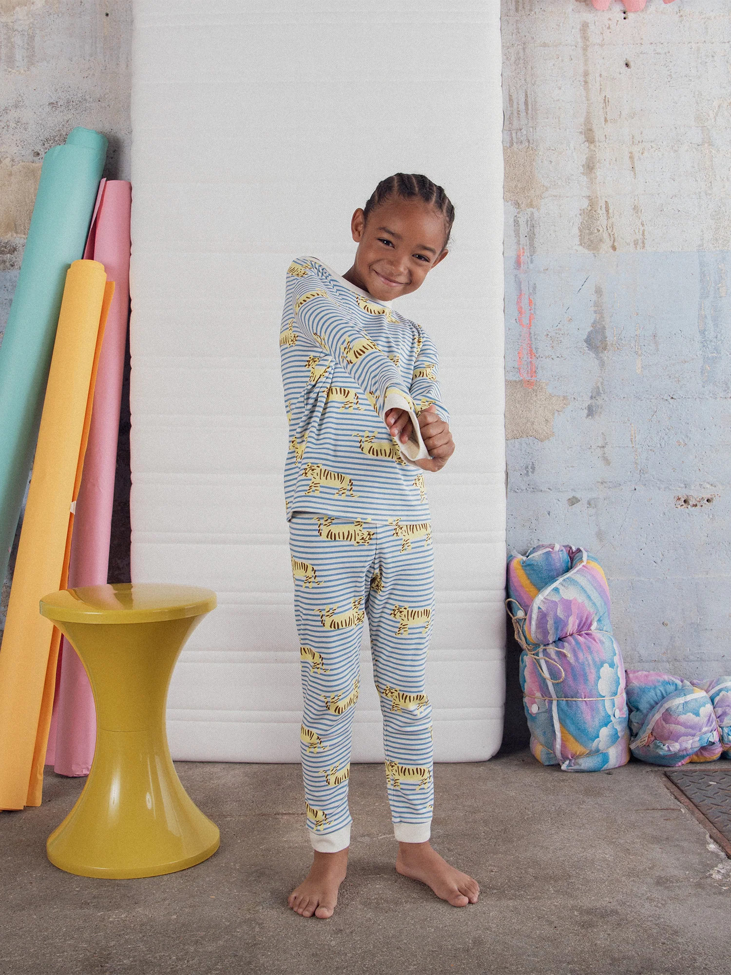 Pyjama rayé avec imprimé intégral tigre pour enfant garçon - Image 4