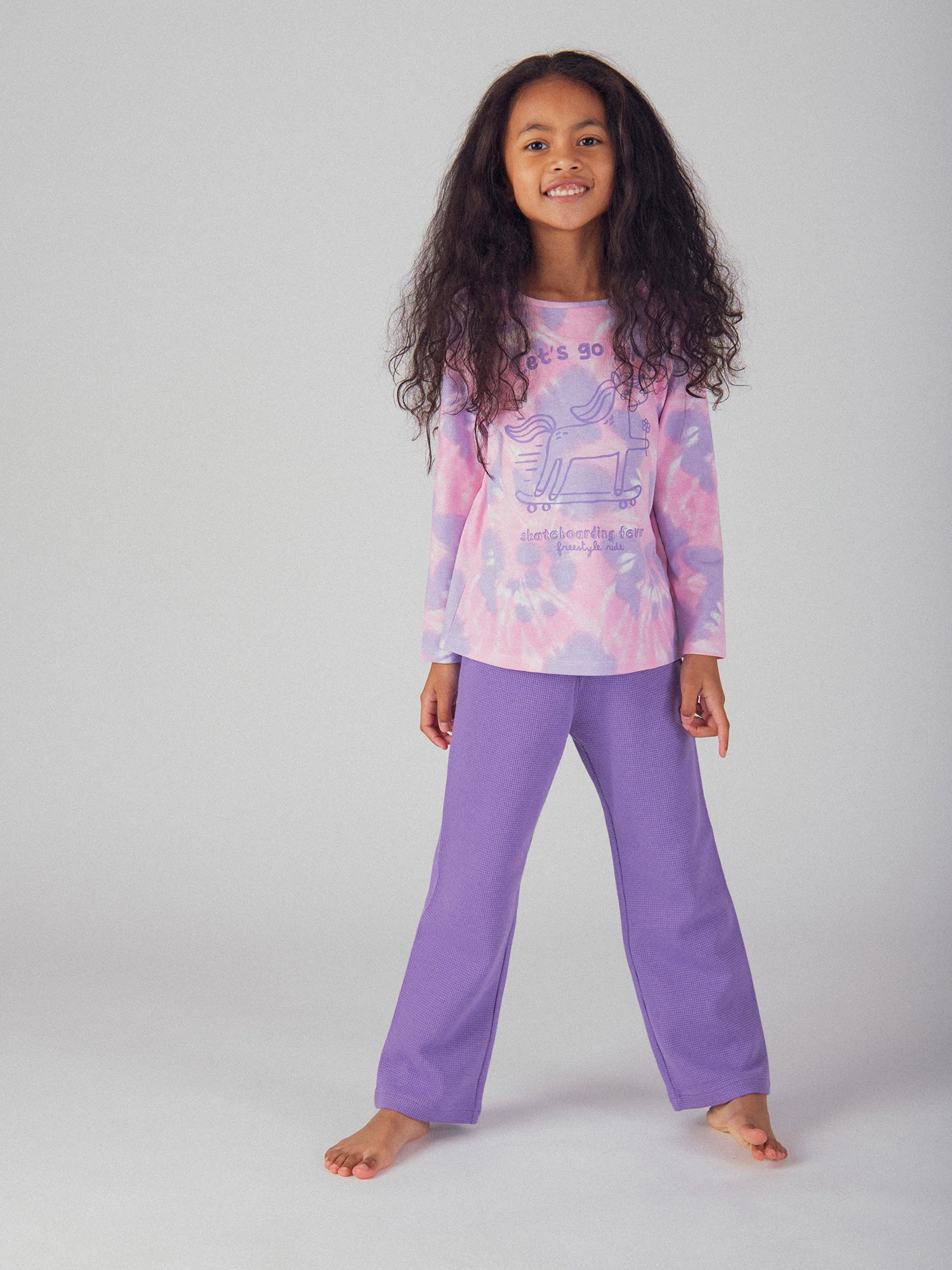 Pyjama tie-dye violet à motif "Poney Skateboarding Fever" pour enfant fille - Image 3