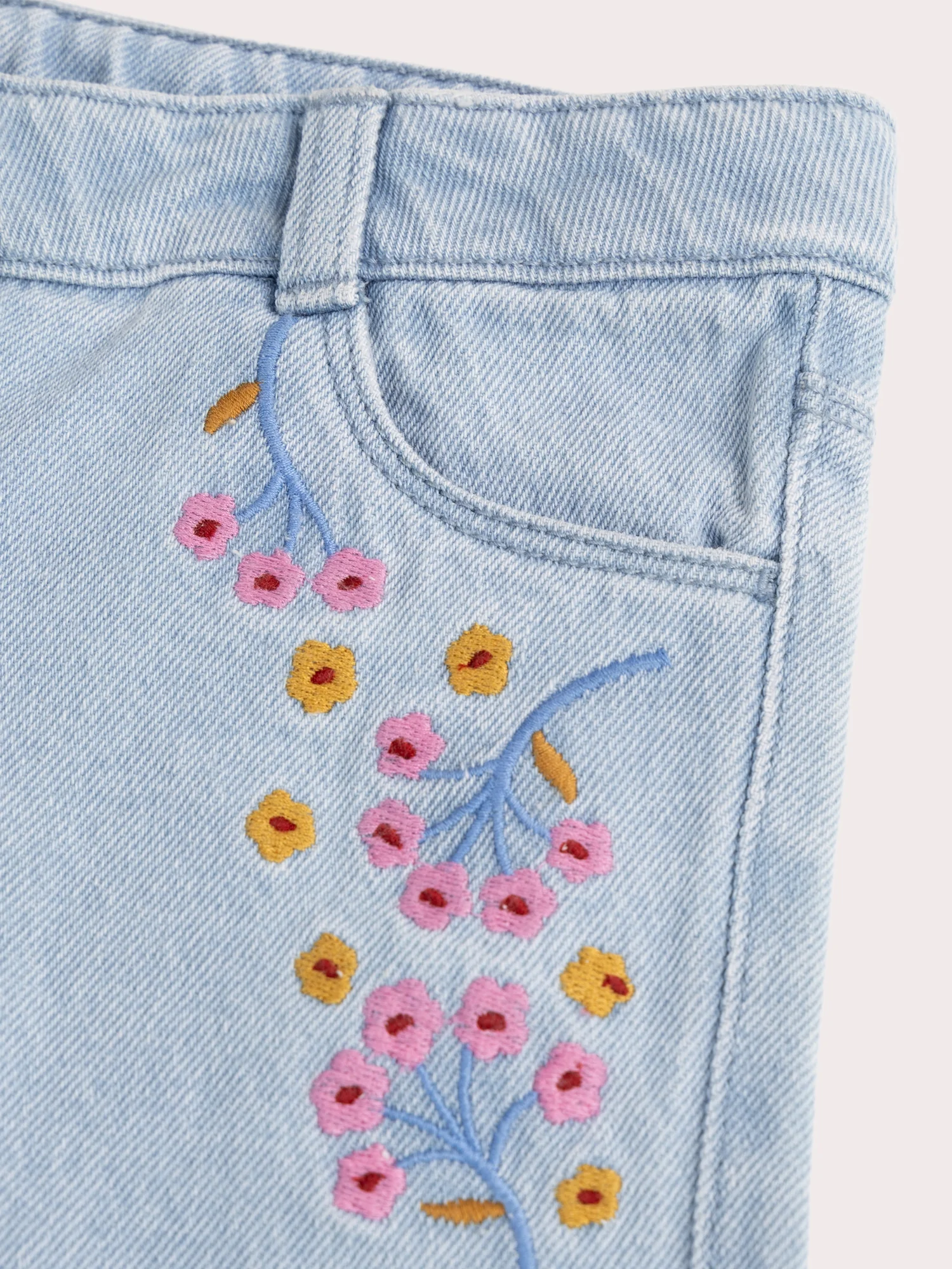 Short brodé en denim bleu clair - Image 3