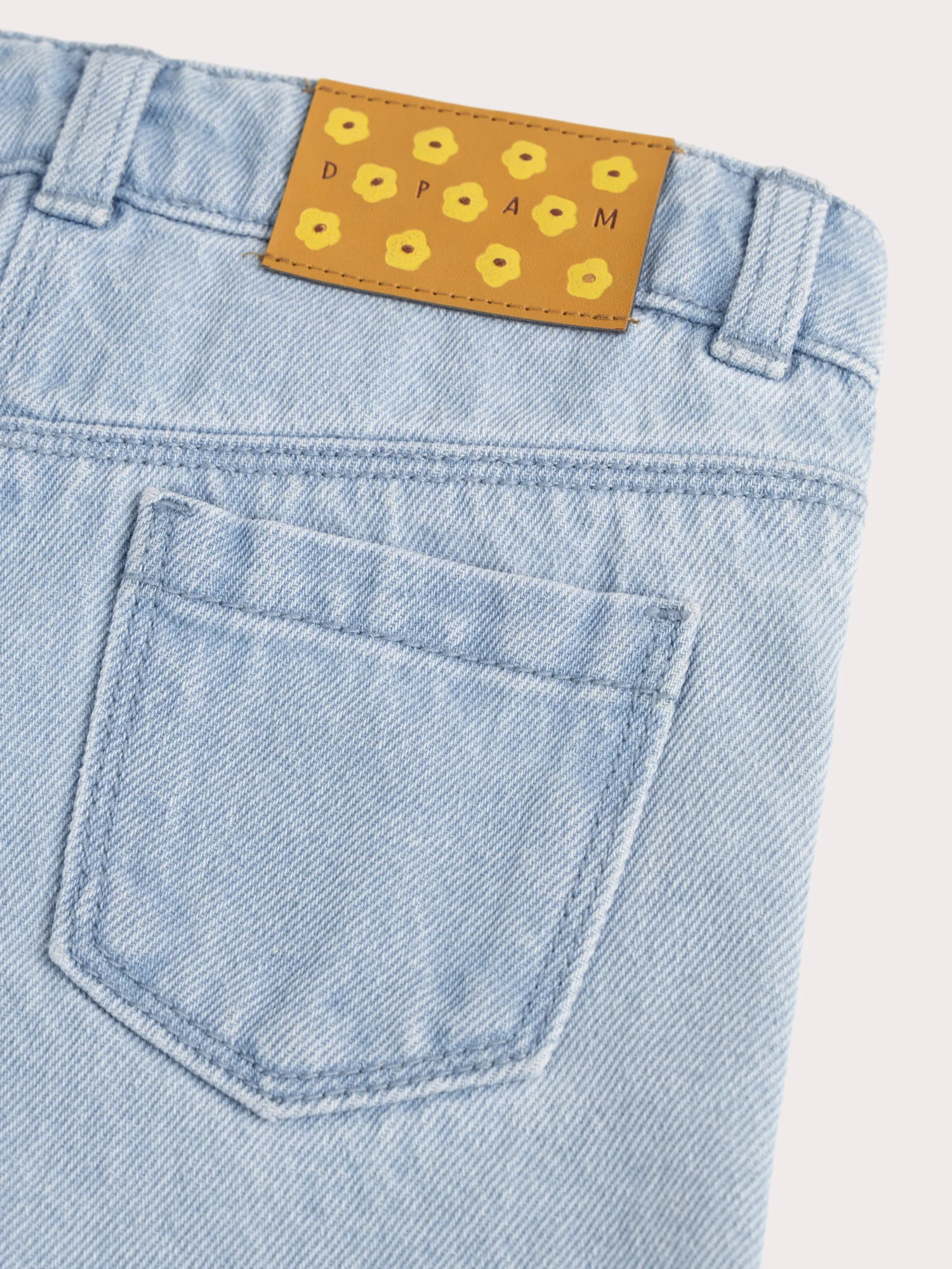 Short brodé en denim bleu clair - Image 4