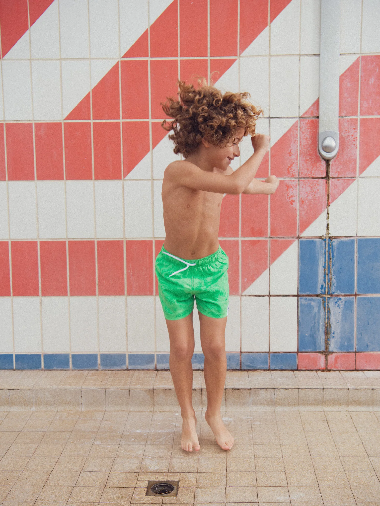 Short de bain imprimé réactif à l'eau pour garçon - Image 3