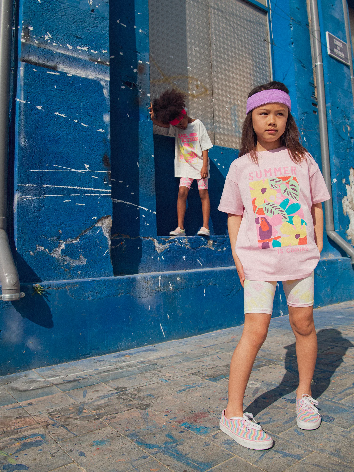 Short cycliste tie and dye rose pour fille - Image 2