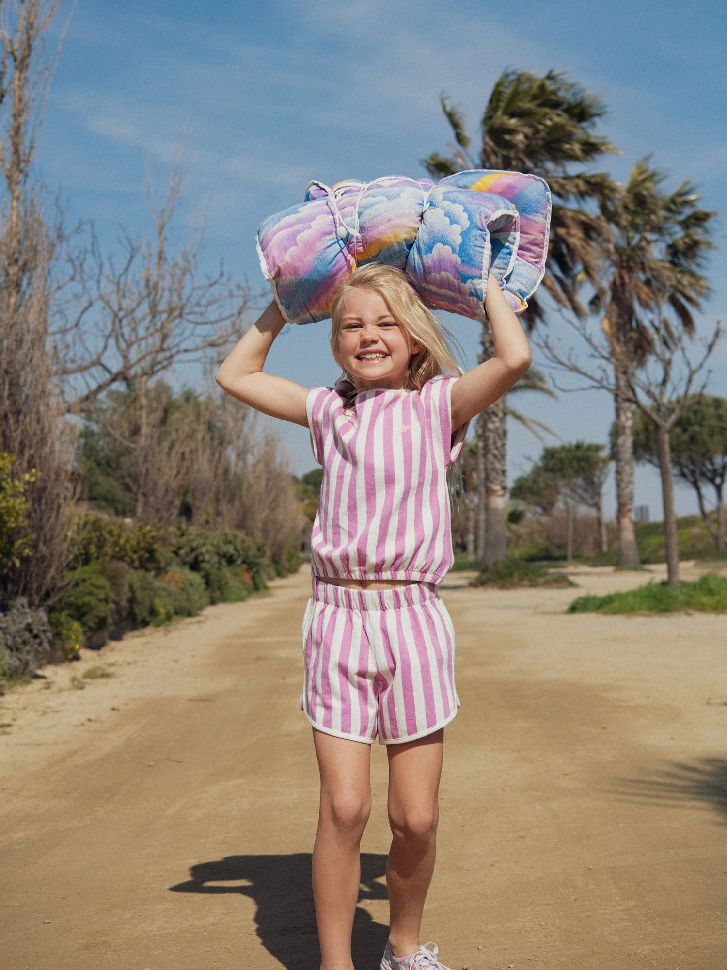 Short rayé rose et écru pour fille - Image 2