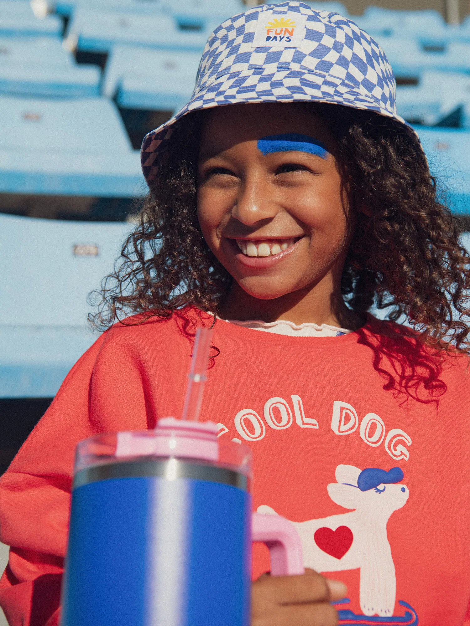 Sweat rouge animation chien pour fille - Image 4