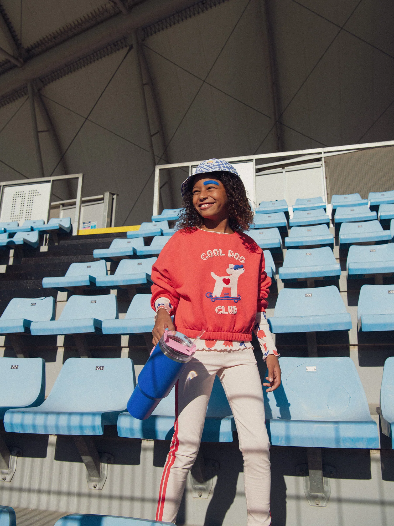Sweat rouge animation chien pour fille - Image 6