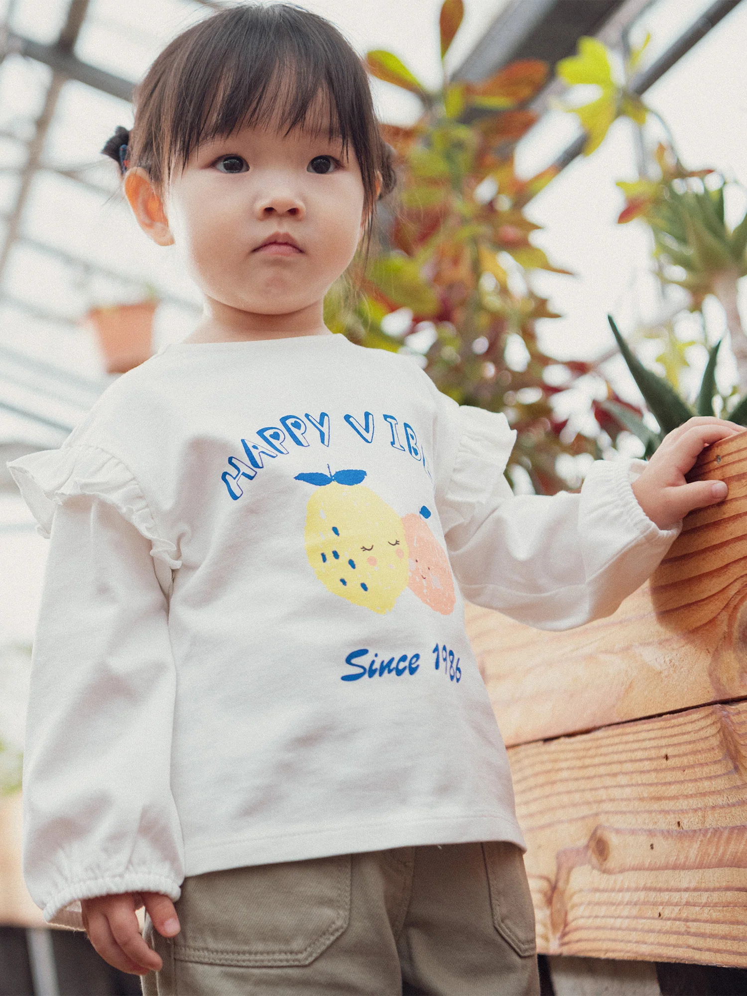 T-shirt à manches volantées motif fruit pour bébé fille - Image 2