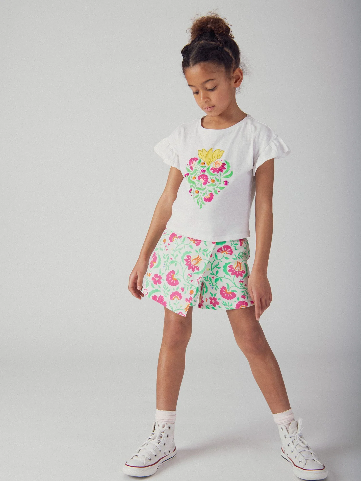 T-shirt blanc animation coeur pour fille - Image 2