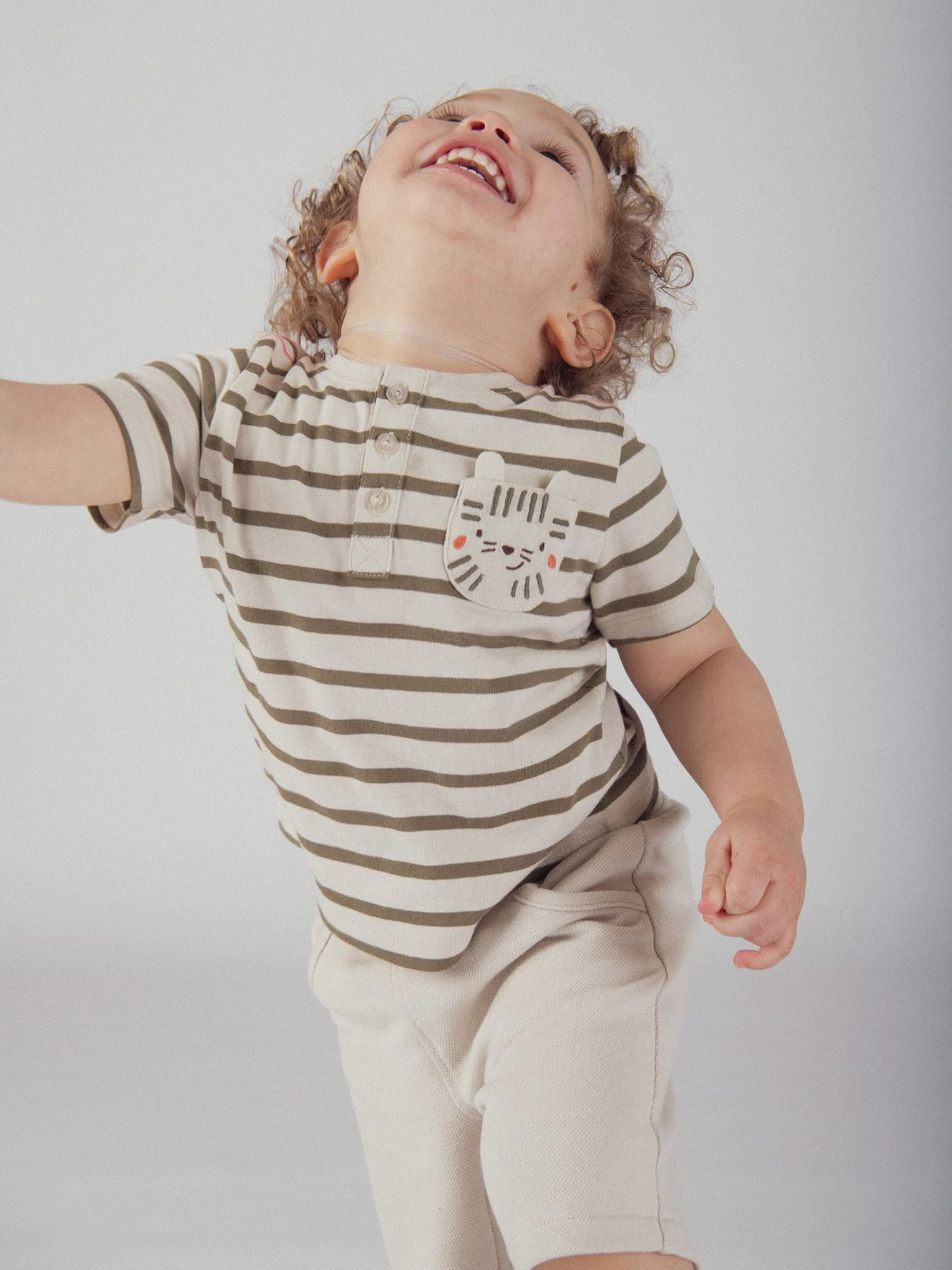 Tee-shirt sable à rayures "Tigre" pour bébé garçon - Image 3