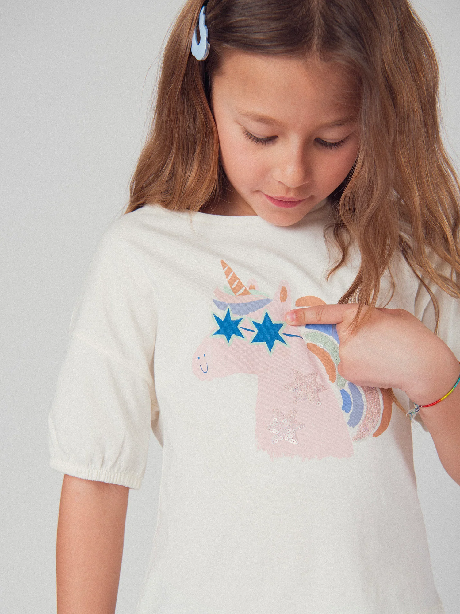 T-shirt écru animation tête de licorne pour fille - Image 4