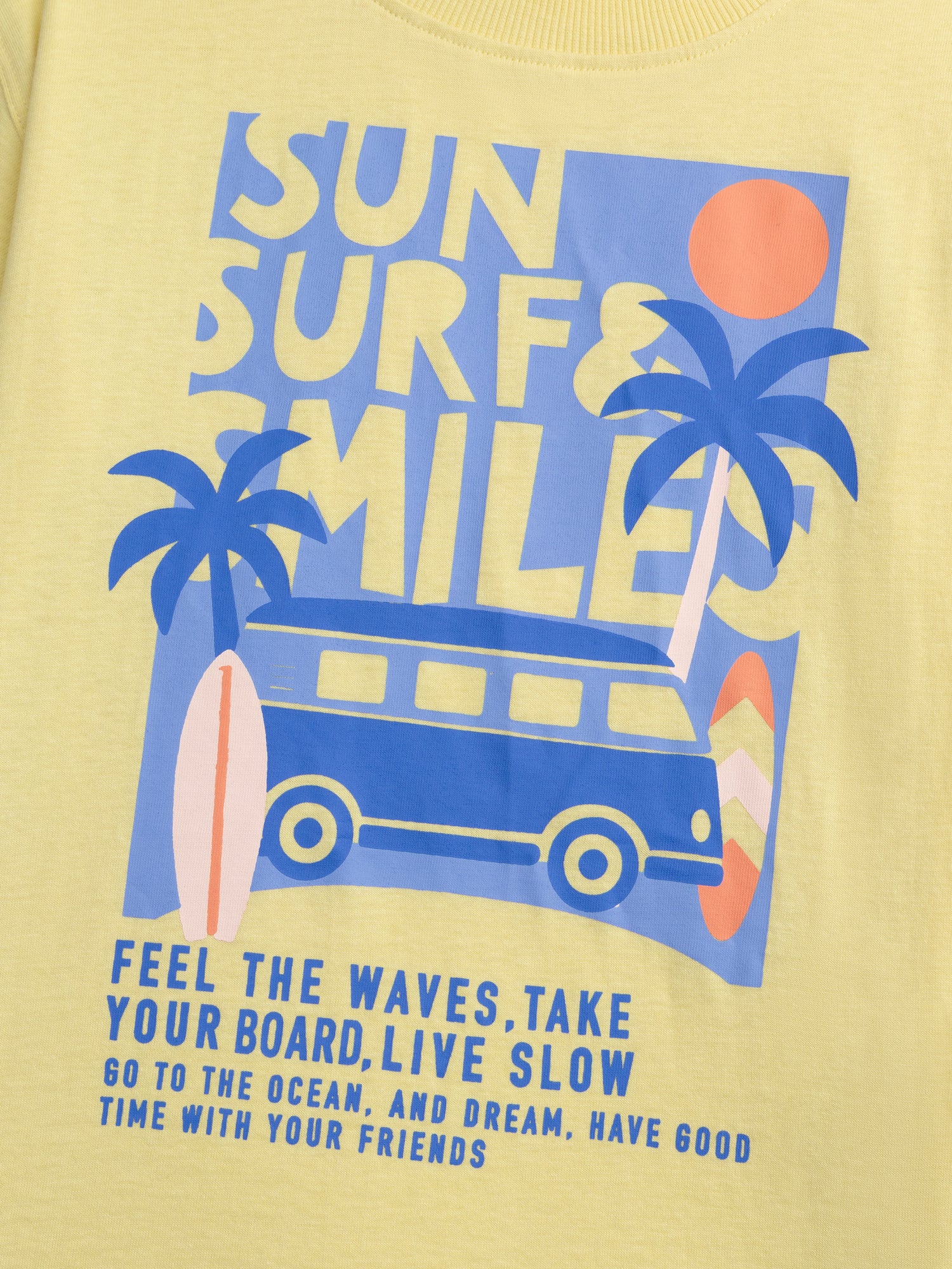 T-shirt jaune animation van et surf pour garçon - Image 2