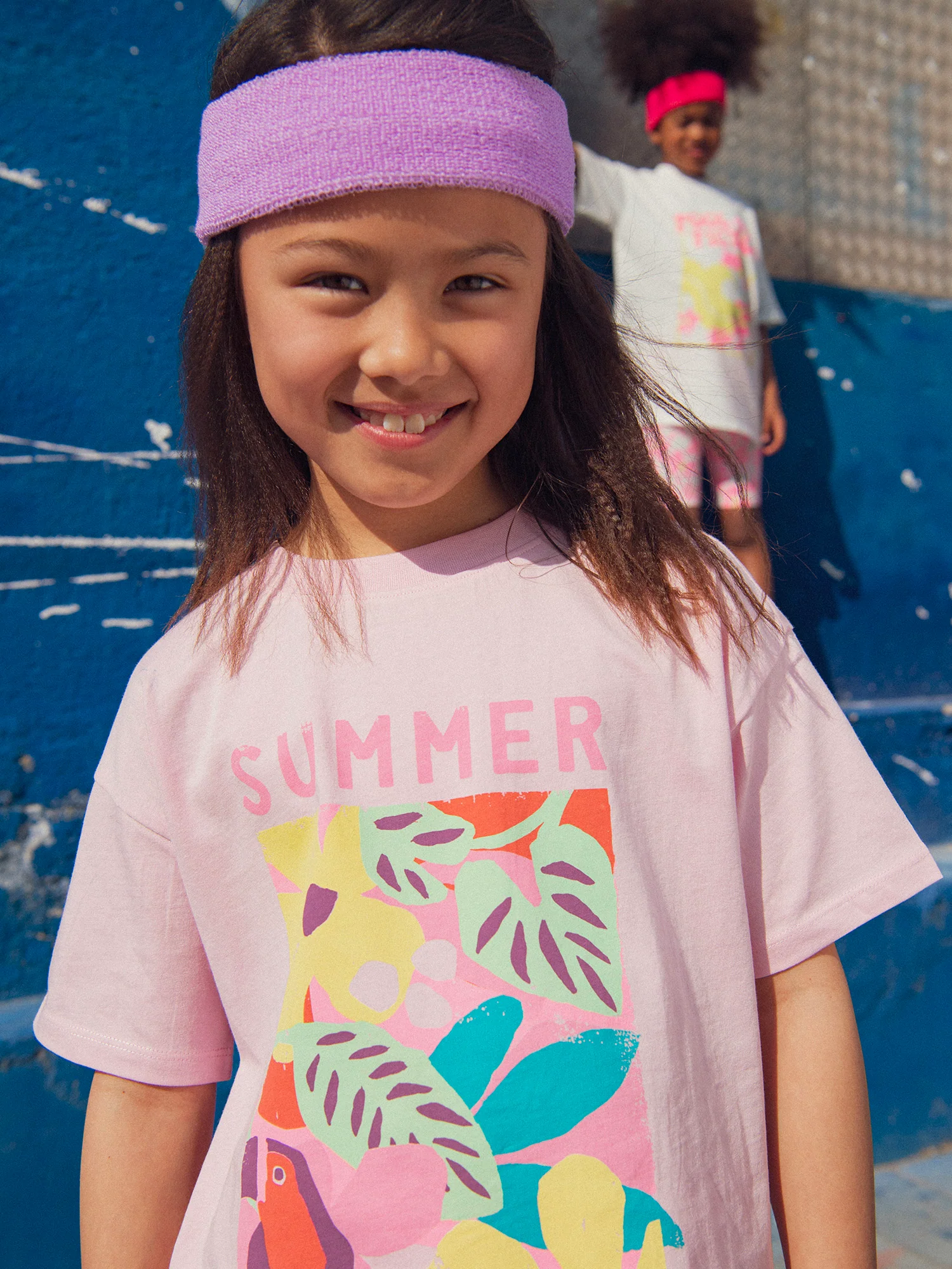 T-shirt oversize rose animation florale pour fille - Image 2