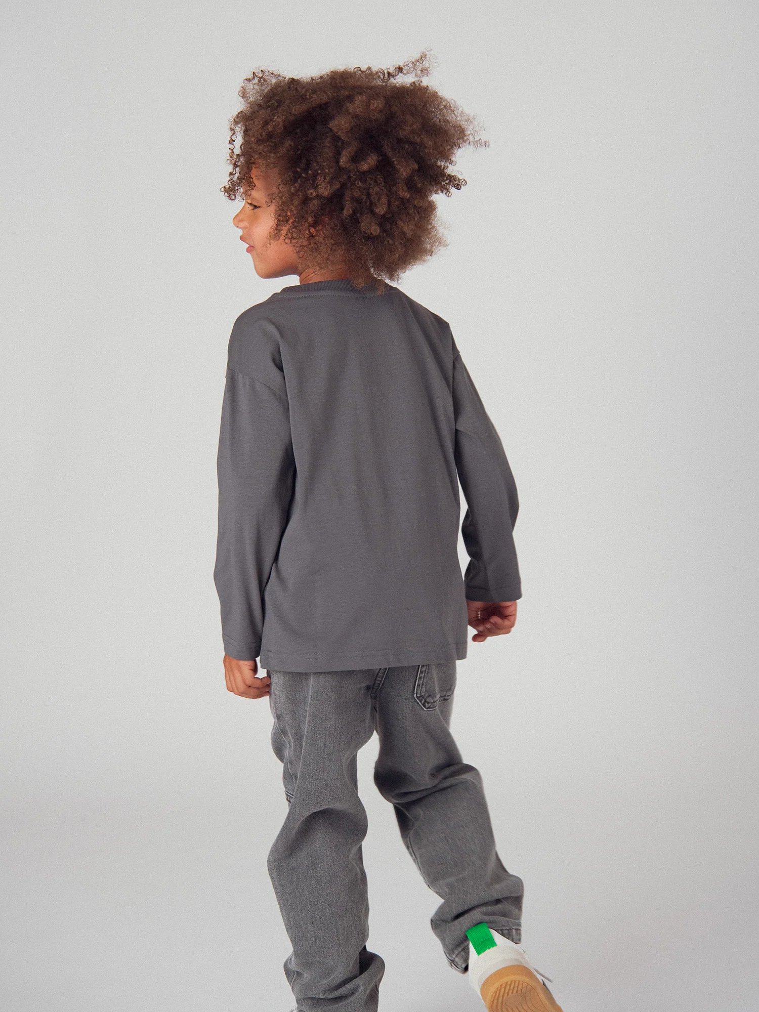 T-shirt gris animation tête de dinosaure pour garçon - Image 4
